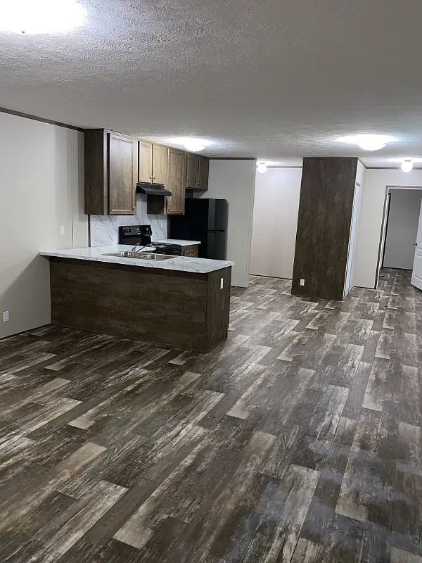 Building Photo - 5884 Island Dr #G