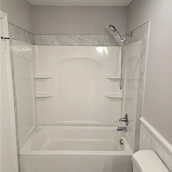 419 Airycrest Dr — Photo 11