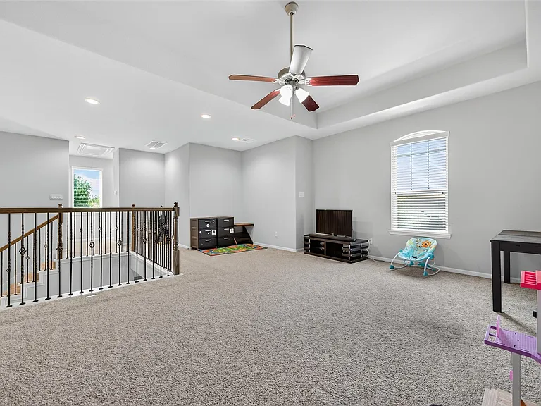 4947 Thunder Creek Ln — Photo 38