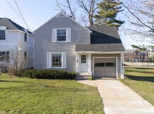 370 W Park St, Marquette, MI 49855