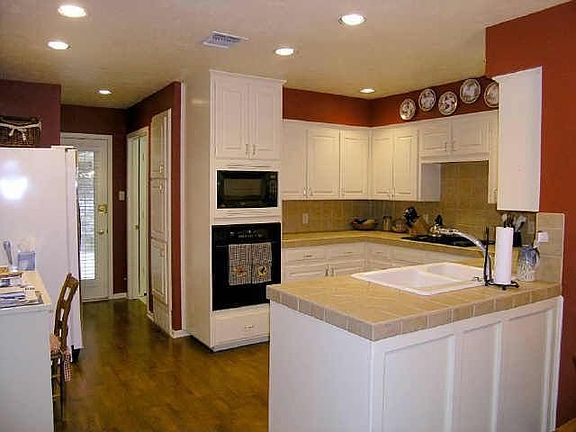 5th image of 3808 N Shadycreek Dr