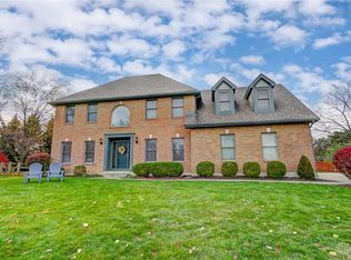 125 Chartley Ct, Dayton, OH 45440