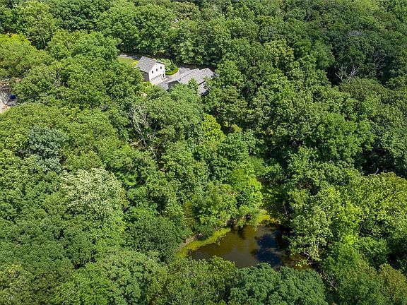 4th image of 1412 Indian Pipe Ln