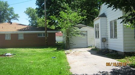 2nd image of 328 Jefferson Ave