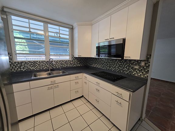 3rd image of 808 El Bosque #1602