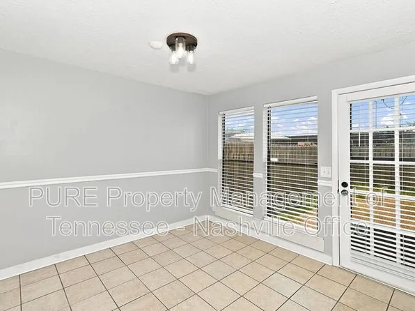 212 Harpers Mill Rd, Hermitage, TN 37076