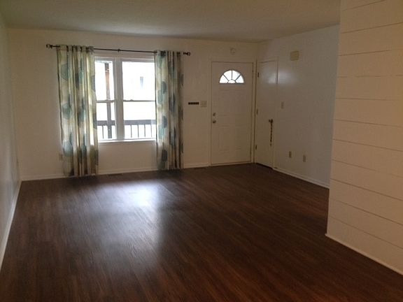 2nd image of 1061 N Forest View Dr N