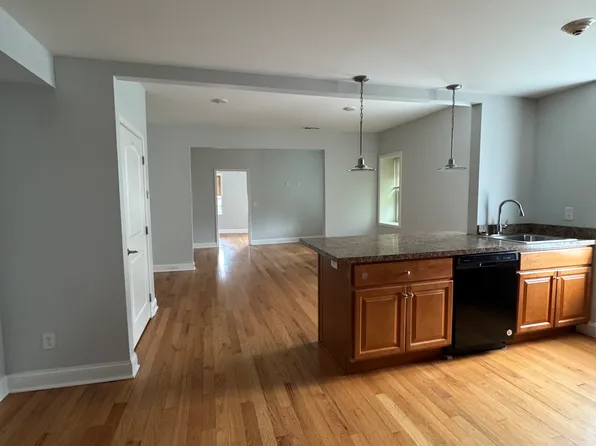 165-167-167 Saratoga Ave #2, Mechanicville, NY 12118