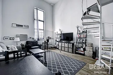 Rented by Urbane Brokerage