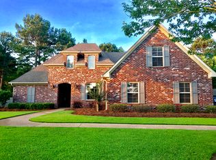 169 Cottonwood Dr, Madison, MS 39110