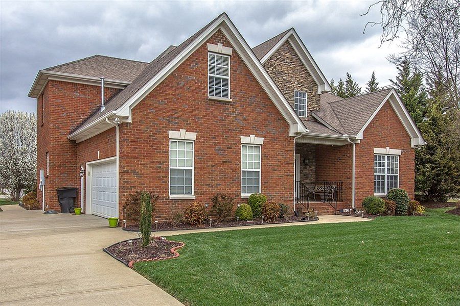 2nd image of 1702 Satinwood Dr