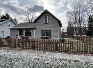 660 Court St, Caro, MI 48723
