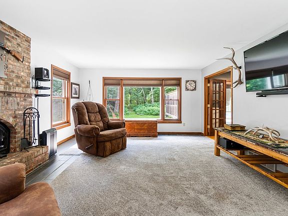 2nd image of W989 Cedar Road