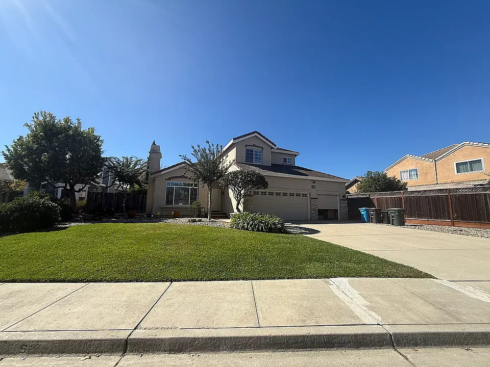 17275 Rosemary Cir