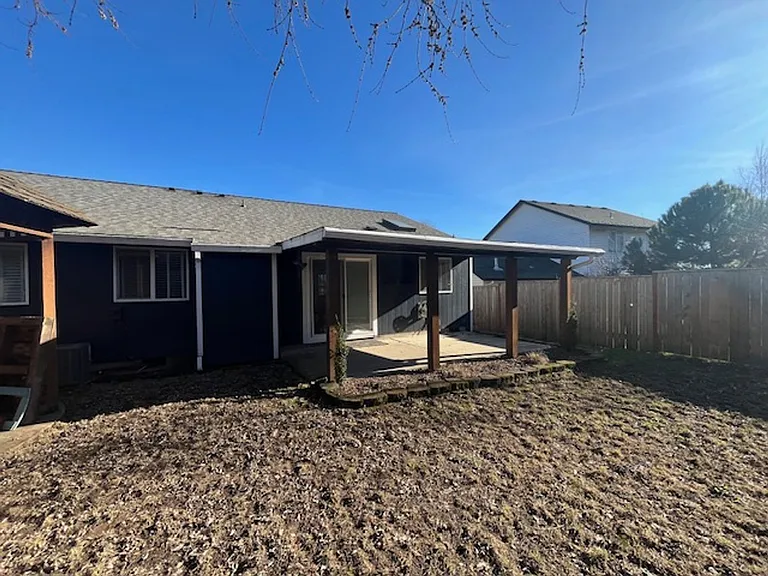 1060 SW View Crest Dr — Photo 17
