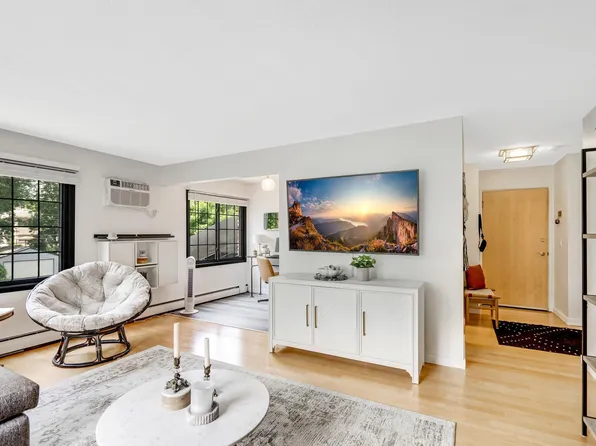 3844 Nicollet Ave APT 205, Minneapolis, MN 55409