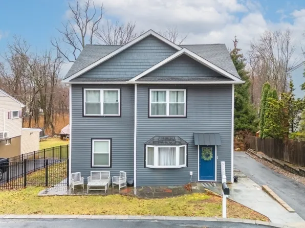 9 Apache Trail, Rockaway Twp., NJ 07866