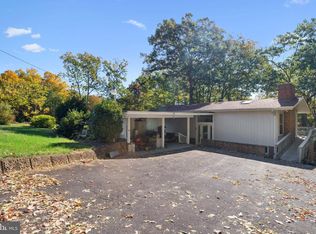 18396 Fox Mountain Ln, Culpeper, VA 22701