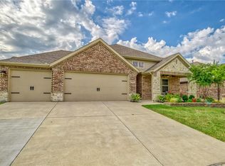 1004 Rose Garden Dr, Little Elm, TX 75068
