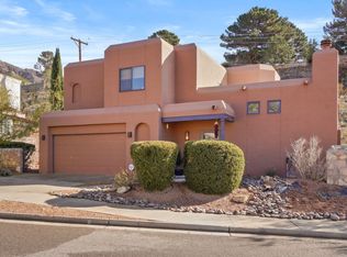 5626 Burning Tree Dr, El Paso, TX 79912