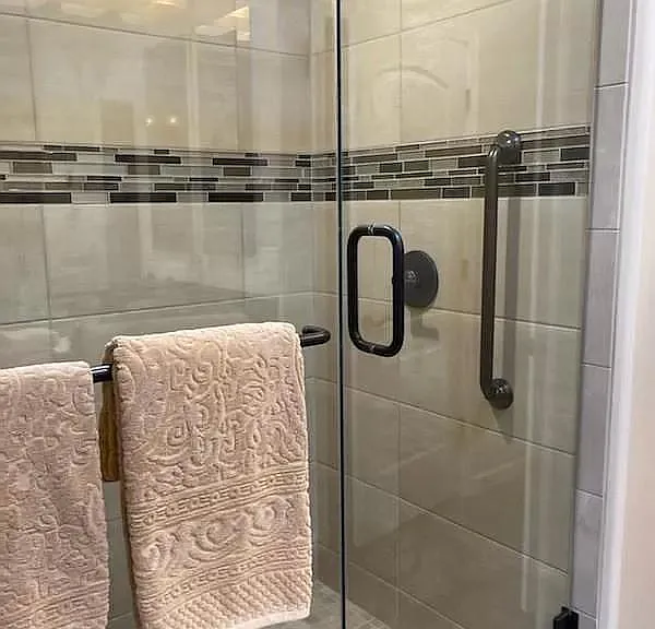 Master walk in shower