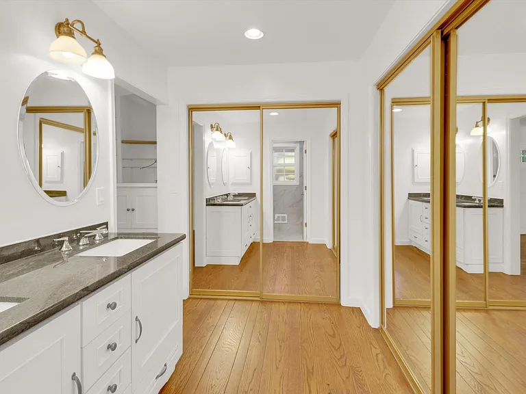 1064 Westridge Ave — Photo 23