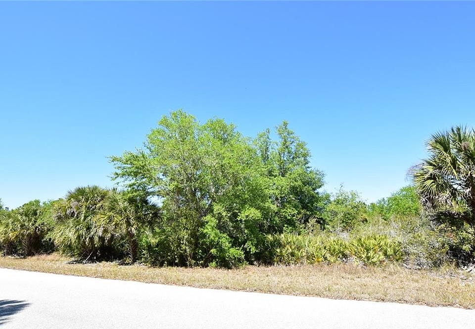 2nd image of 17134 Cynthia Ln