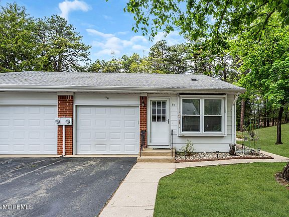 2nd image of 9 B Moccasin Drive