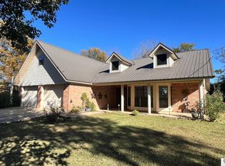 250 Richardson Rd, Oak Grove, LA 71263