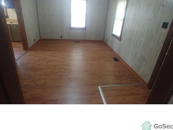 3rd image of 1005 N Hodson Ave