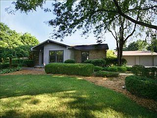 3rd image of 5020 Lakeview Dr