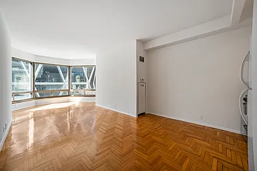 Rented by RELO REDAC INC.