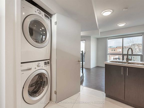 5th image of 332 High Park Ave #303