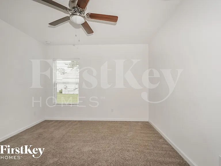 3157 SW Letchworth St — Photo 10