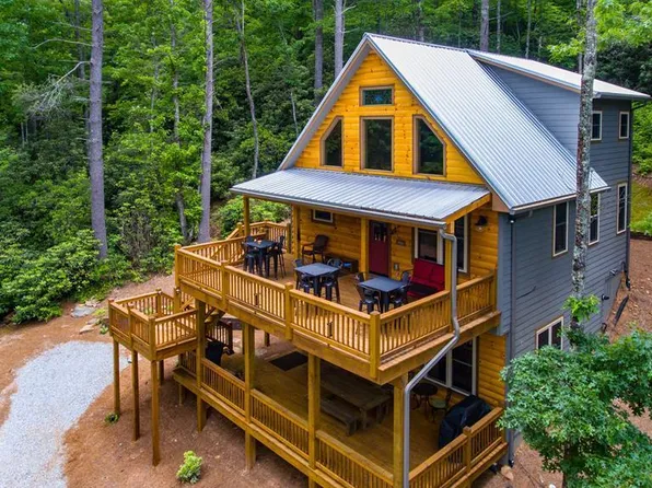 208 Heady Mountain Rd, Cashiers, NC 28717