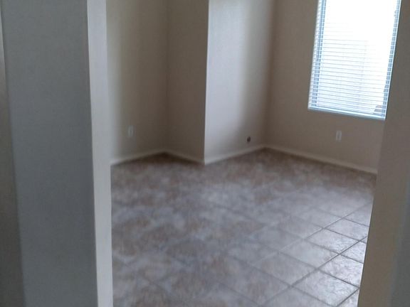 4th image of 8013 W Salter Dr