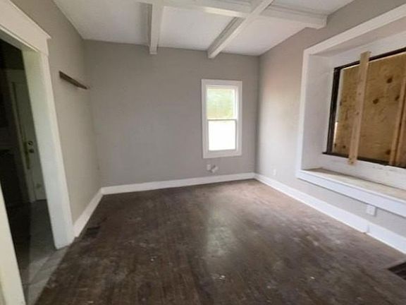 4th image of 2819 Brooklyn Ave