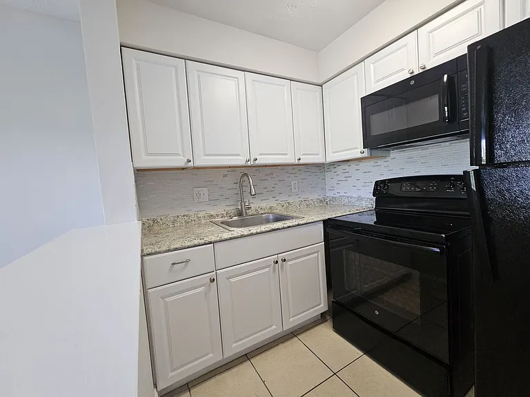 Villa Rica Apartments — Photo 16