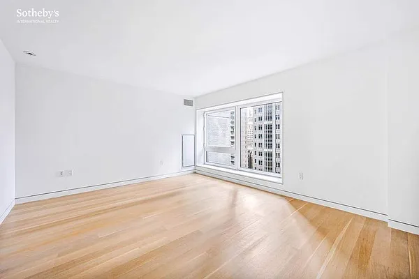 Rented by Sotheby's International Realty | media 17