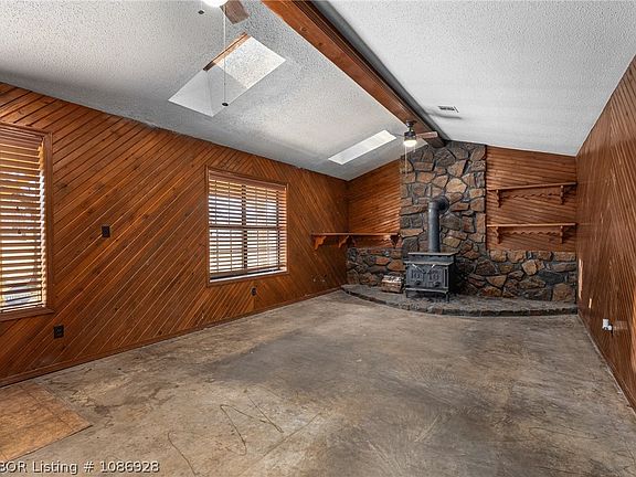 4th image of 472501 E 1127th Rd