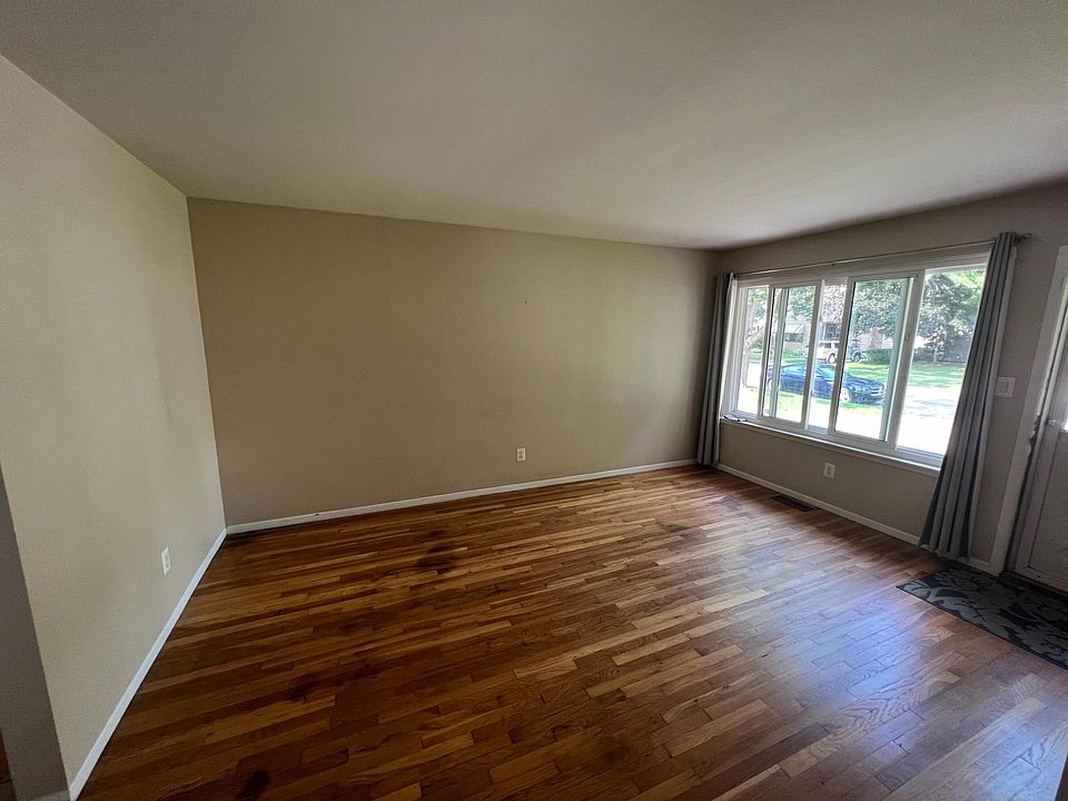 1st image of 314 S Gainsborough Ave