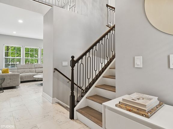 2nd image of 6012 Canterbury Ln