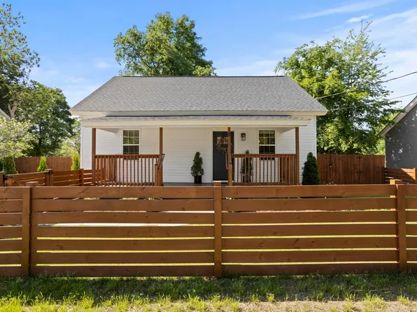 11 9th St, Greenville, SC 29611