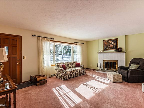2nd image of 505 E Friendship St