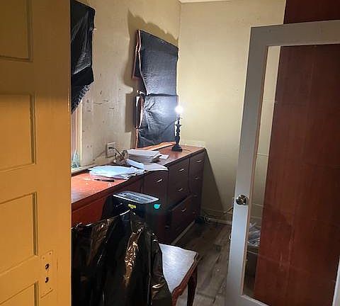4th image of 714 W Park St