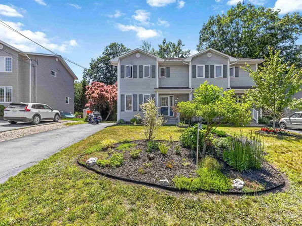 38 Ridgecrest Dr, Bridgewater, NS B4V 3V8