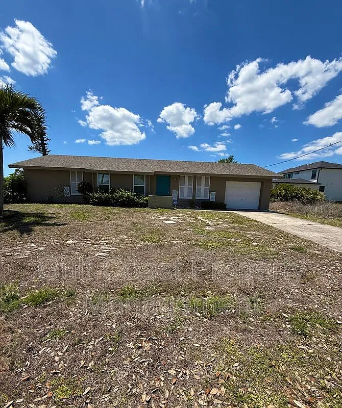 3 bed, 2.0 bath, 1092 sqft, $2,300 — Photo 1