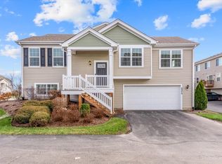 2375 Upland Rd, Hampshire, IL 60140