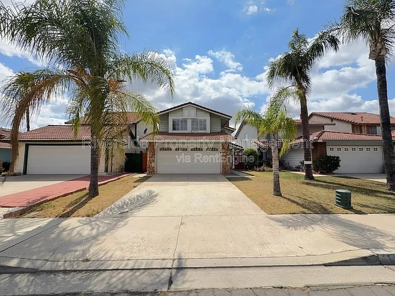 11883 Bayless St — Photo 2