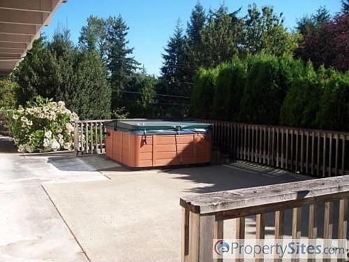 4th image of 3613 101st Ave SE